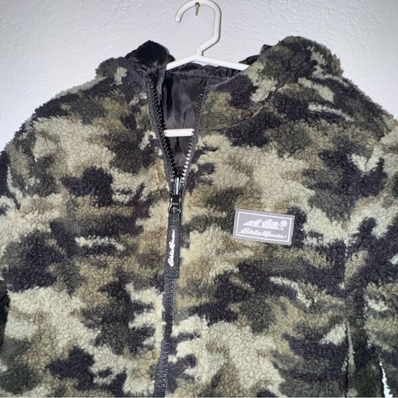 Kids Eddie Bauer Reversible Black & Camo Puffer Jacket - Picture 11 of 12